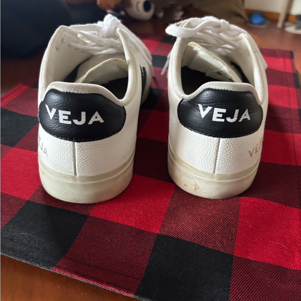 Veja White and Black Sneakers - Picture 2 of 6